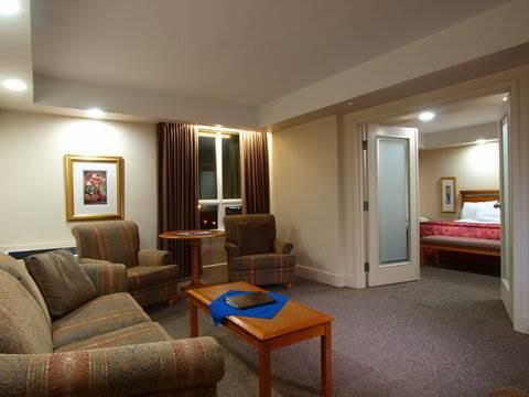 Royal Calgary, Trademark Collection By Wyndham Hotel Calgary