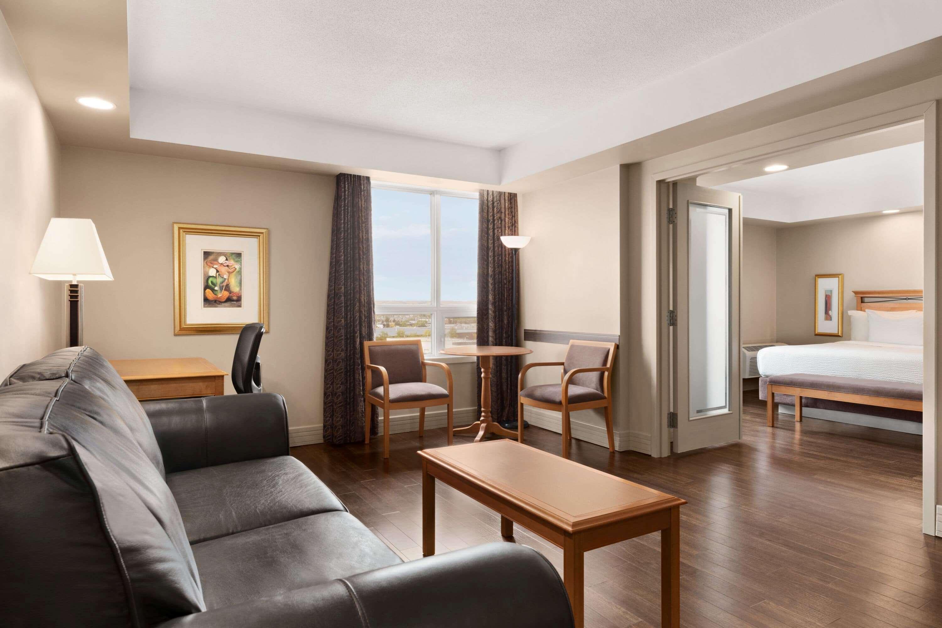 Royal Calgary, Trademark Collection By Wyndham Hotel