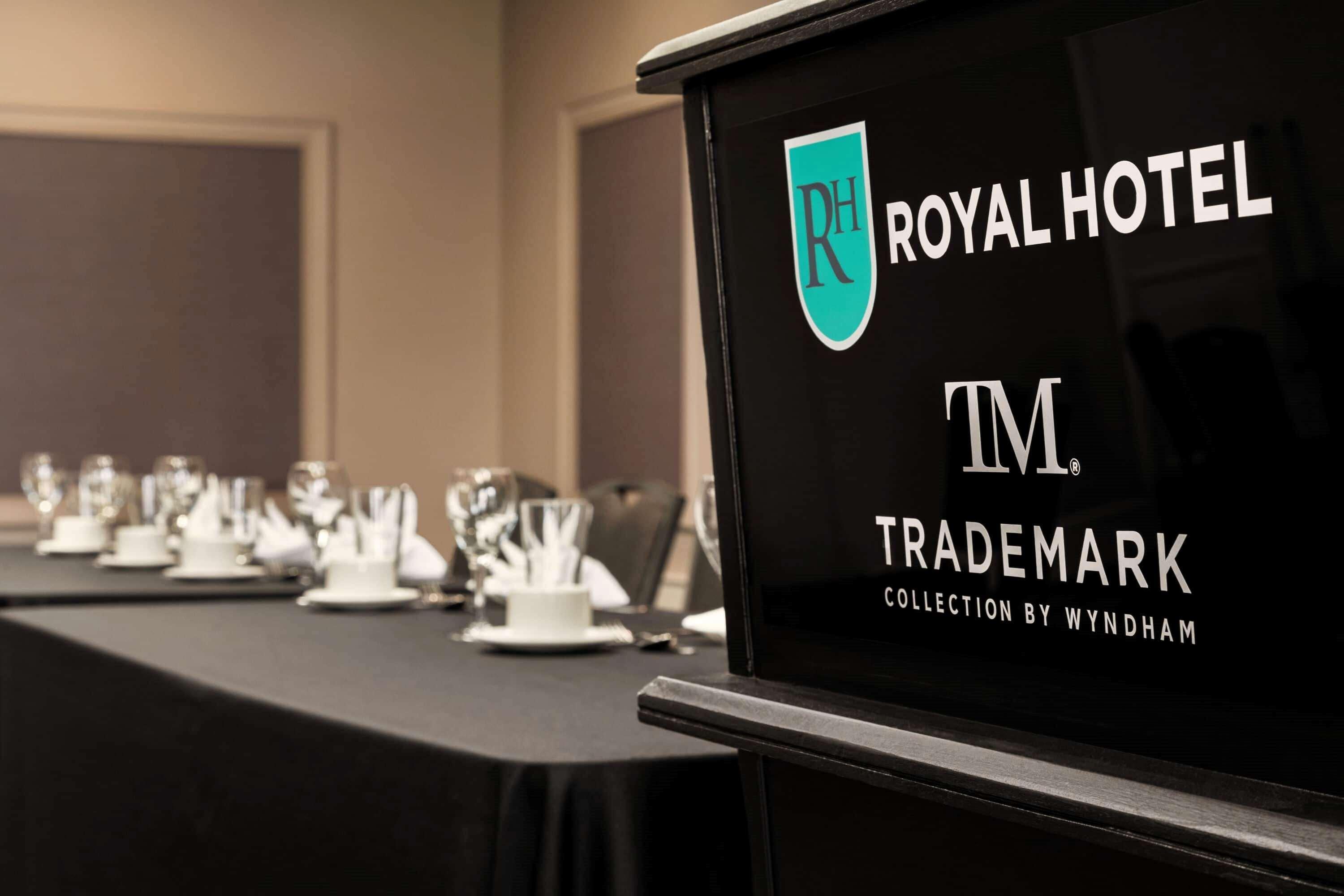 Hotel Royal Calgary, Trademark Collection By Wyndham