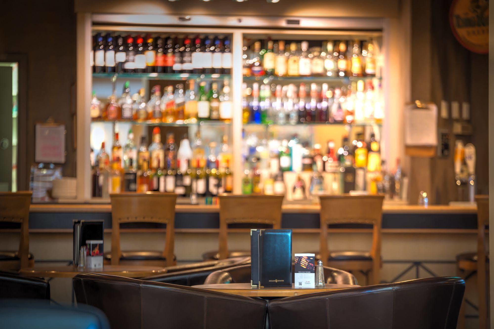 Royal Calgary, Trademark Collection By Wyndham 3*